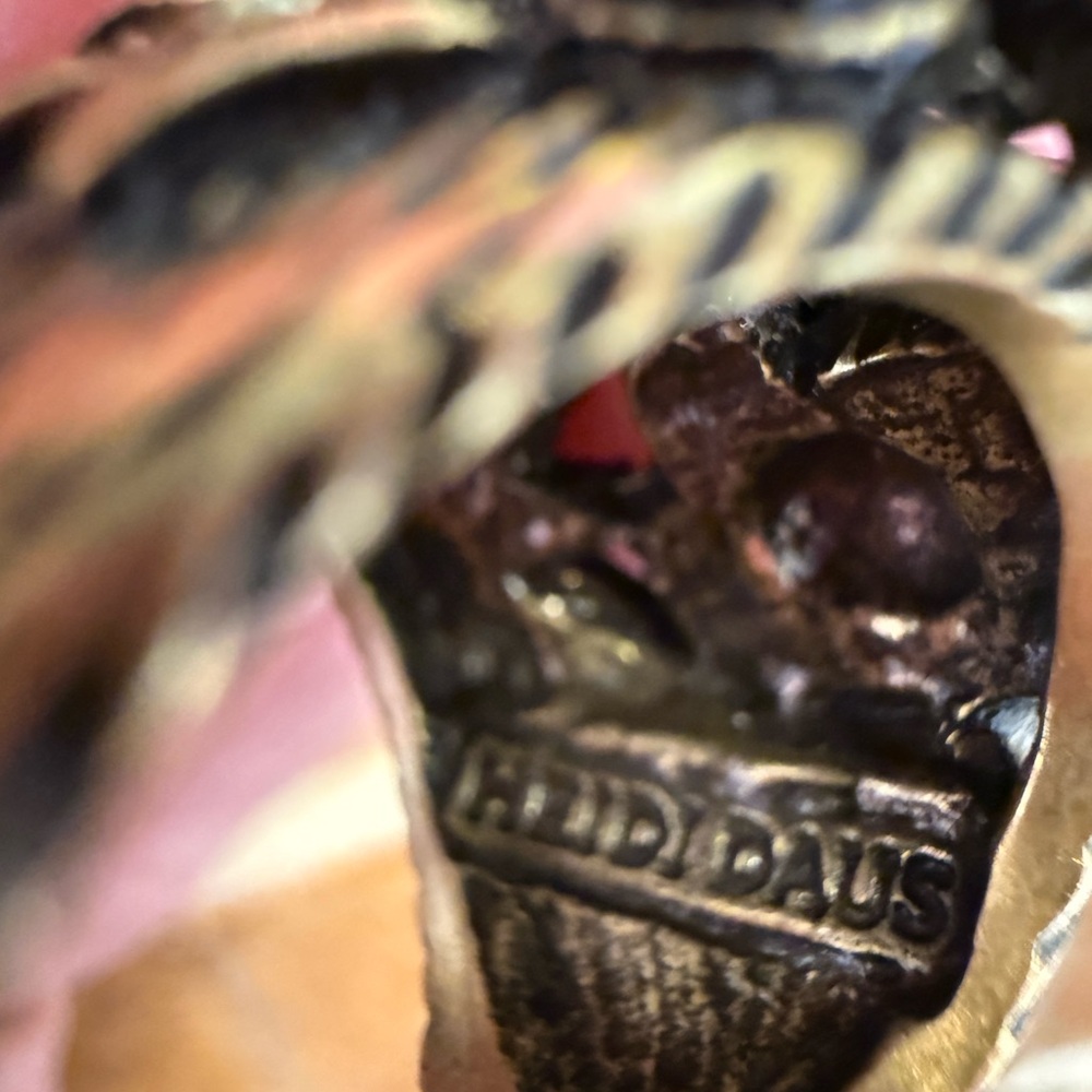 Heidi Daus "Dragonfly Dreams" Multicolor Crystal Statement Ring Sz 7 Whimsigoth - Picture 2 of 10